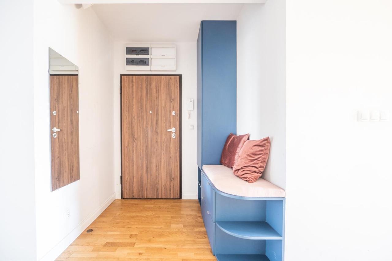 Krucza Apartment ~ Self Check-In 24H ~ Parking And Lift Wroclaw Exterior photo